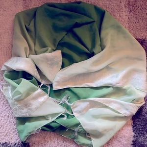 Gorgeous RIMA scarf. Green hombre.  43” x 70”